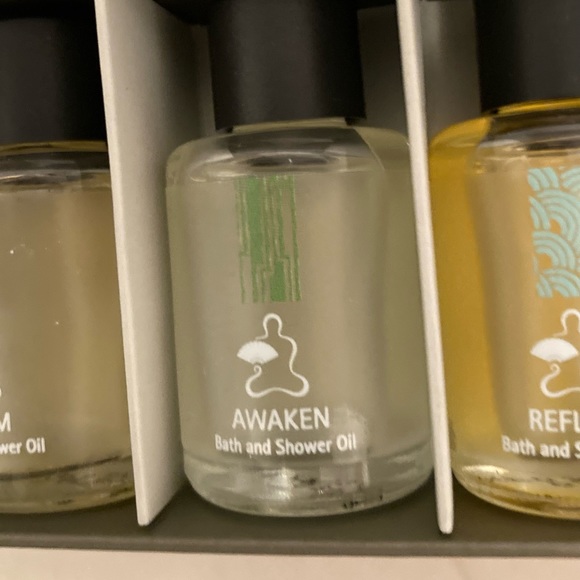 Spa at Mandarin Oriental Elemental Bath and Shower Oil Set❤️🌹 - Picture 7 of 10